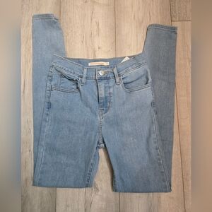 Women's Levi 720 jeans